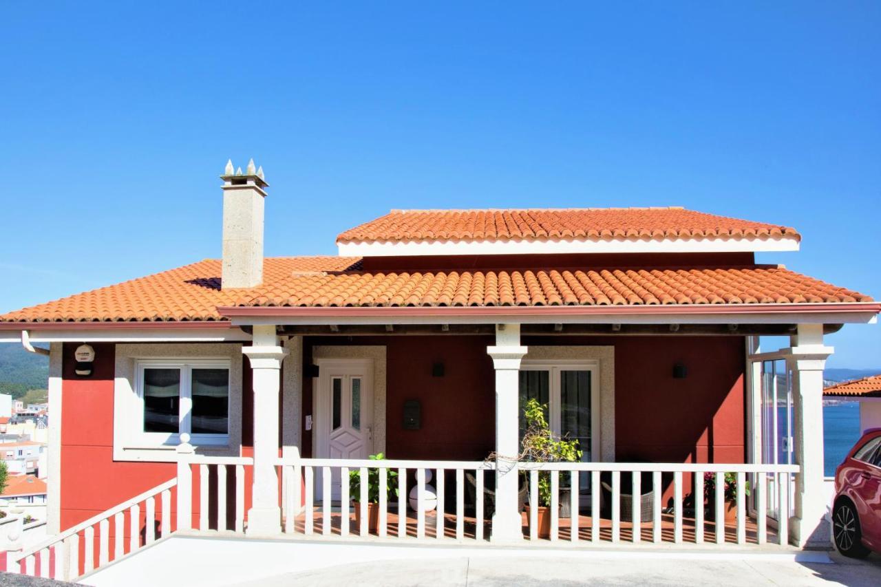 Hospedium Galitrips Vila Maruja Corme المظهر الخارجي الصورة